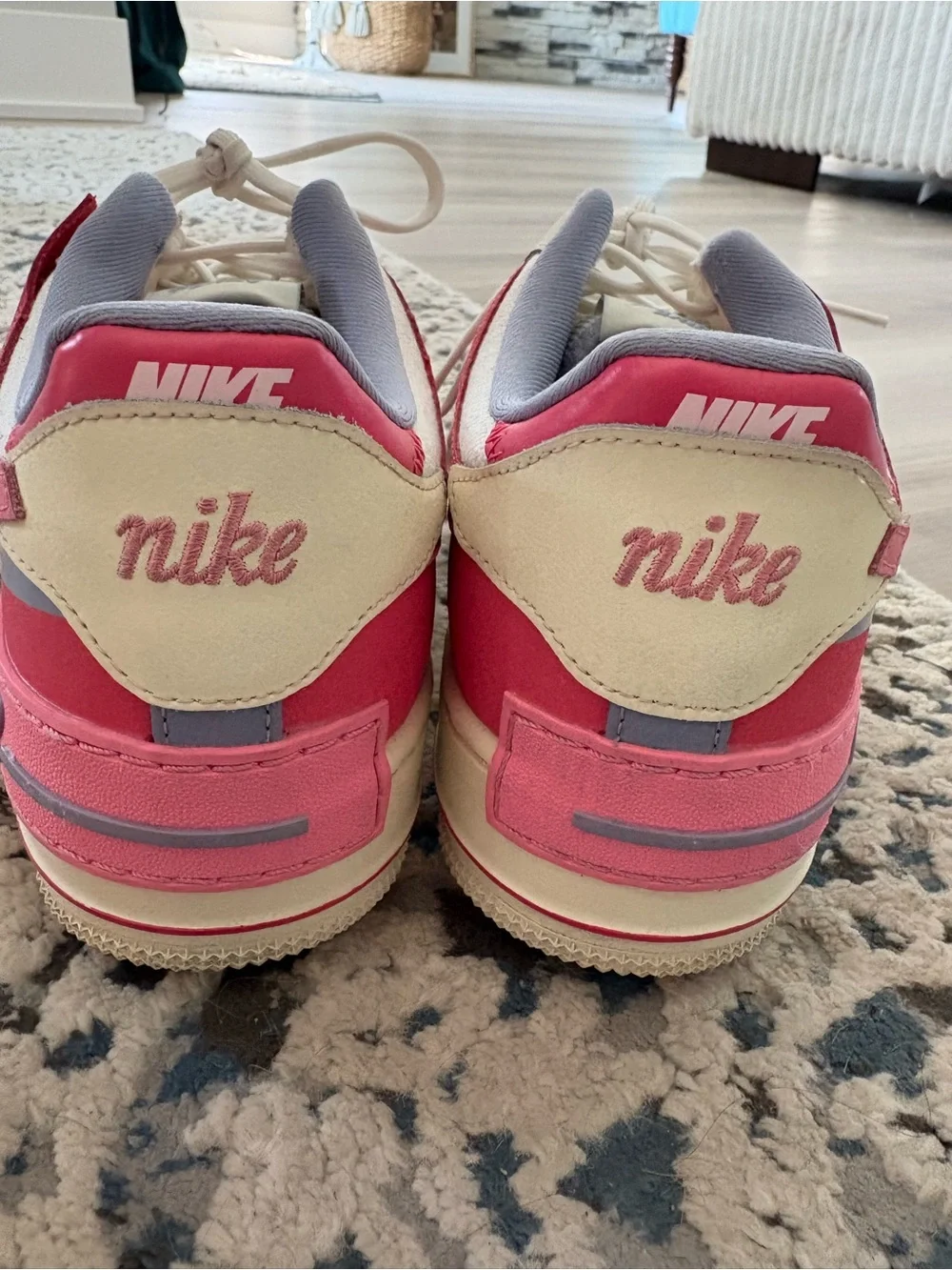 Nike Low-Top Sneakers in Cream, Pink & Blue